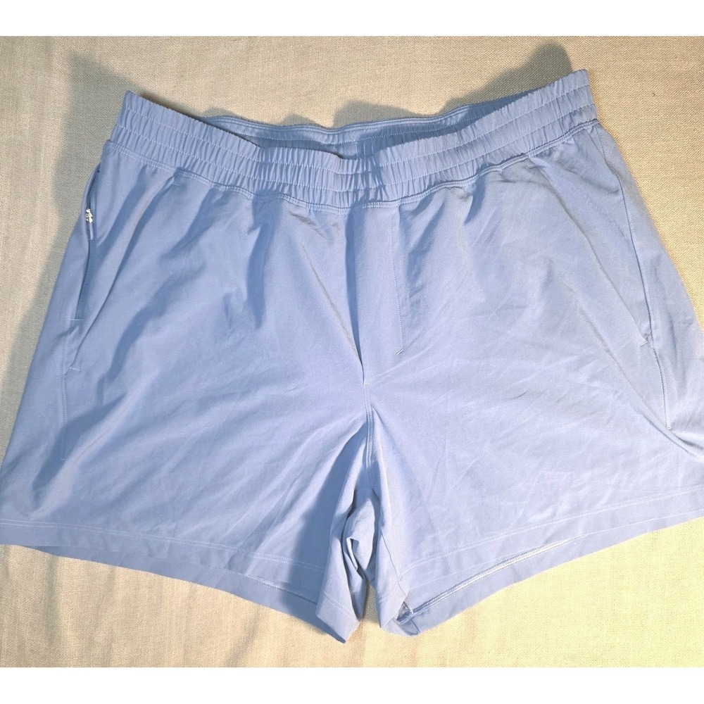 Lululemon Men's Size XL Pace Breaker Light Blue Shorts 7" Inseam EUC